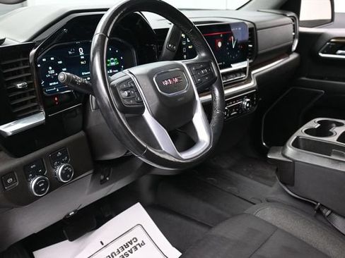 Used 2022 GMC Sierra 1500 SLE AWD/4WD image 14