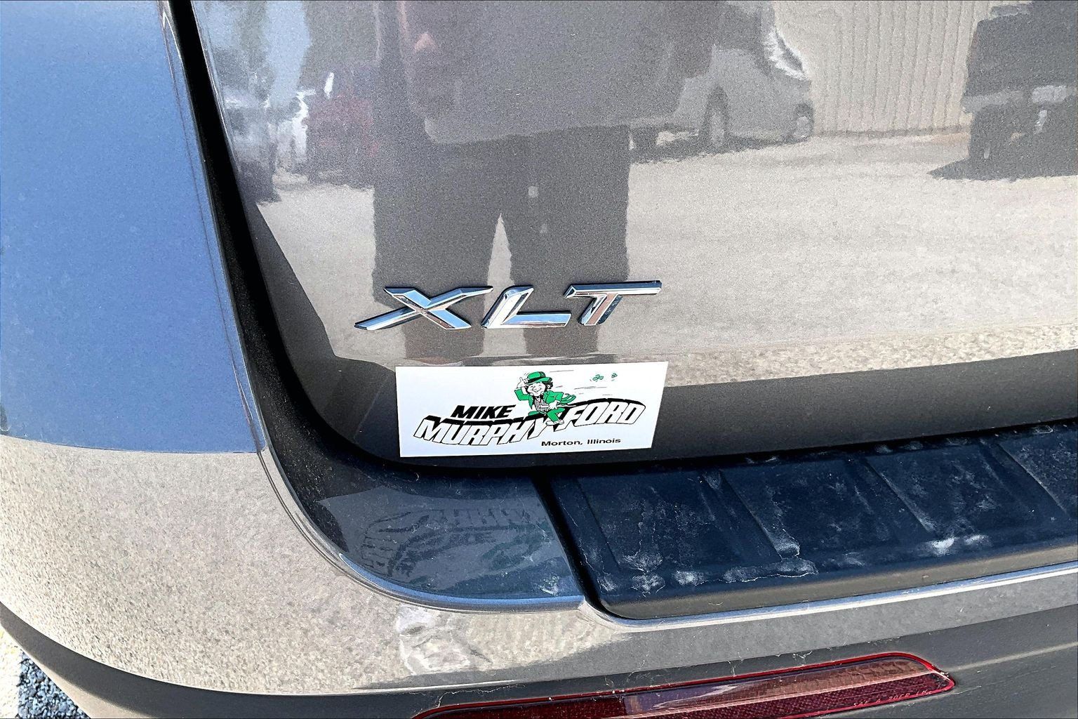 Used 2023 Ford Explorer XLT w/ Equipment Group 202A AWD/4WD image 8