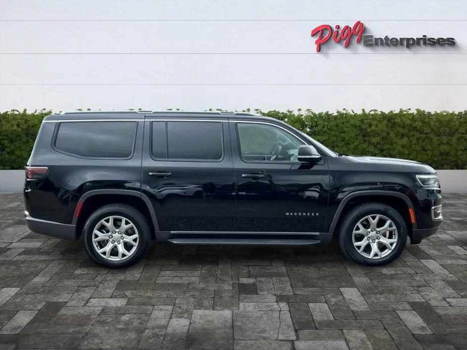 Used 2022 Jeep Wagoneer Series II AWD/4WD image 9