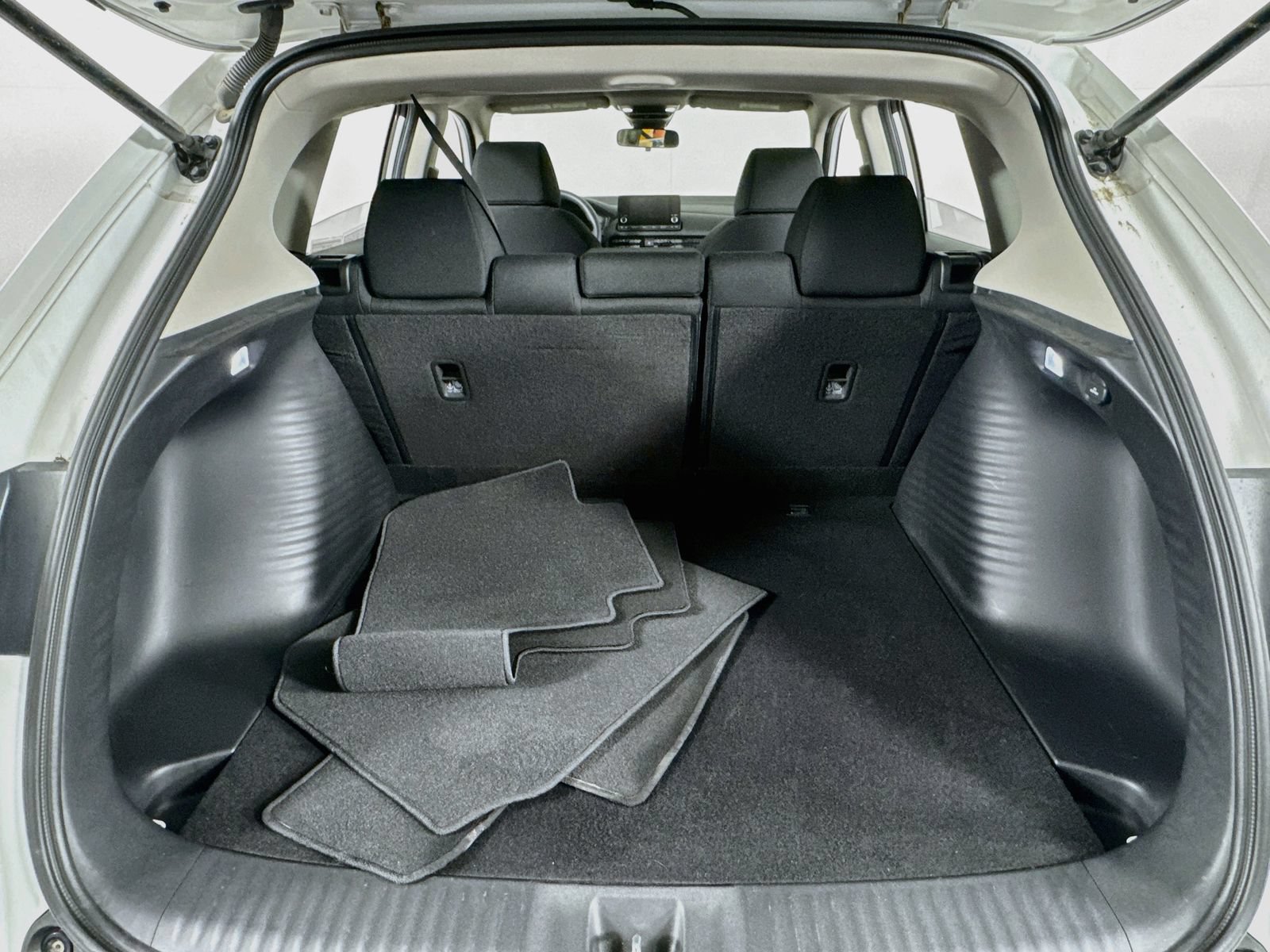 Certified 2023 Honda HR-V LX image 19