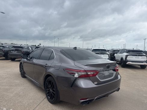 Used 2023 Toyota Camry XSE image 12