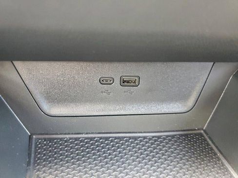 Used 2026 Chevrolet Equinox LT w/ Convenience Package II FWD image 27