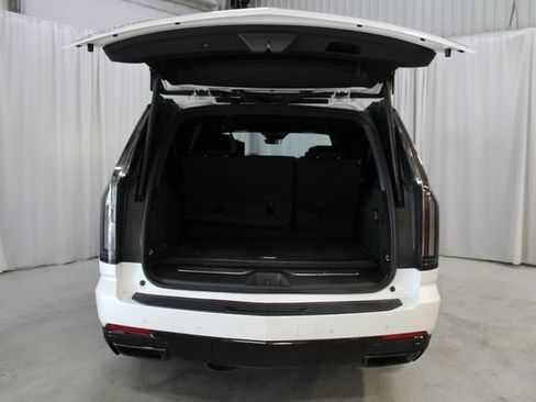 Used 2025 Cadillac Escalade ESV Sport w/ Touring Package AWD/4WD image 37