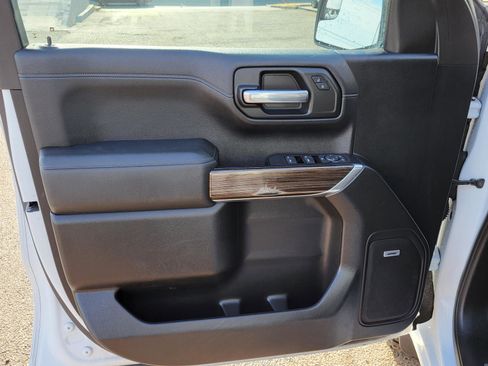 Used 2019 Chevrolet Silverado 1500 LT Trail Boss image 19