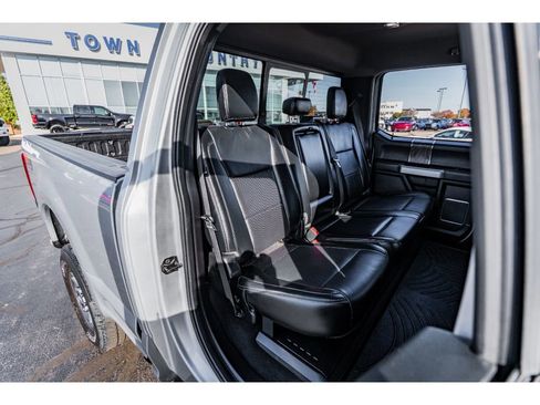 Used 2019 Ford F250 Lariat w/ Lariat Value Package image 25