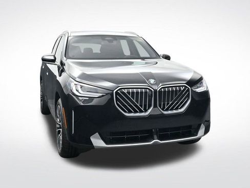 Used 2025 BMW X3 xDrive30i w/ Premium Package image 10