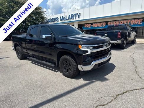 Used 2023 Chevrolet Silverado 1500 LT w/ Convenience Package II AWD/4WD image 1