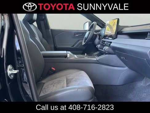 Used 2026 Toyota RAV4 XSE w/ Panoramic Sun Roof Package AWD/4WD image 20