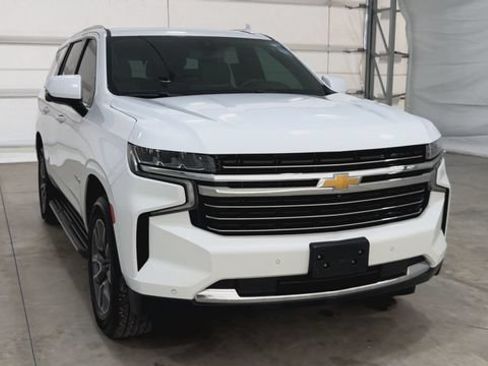 Used 2022 Chevrolet Tahoe LT w/ Luxury Package RWD image 7