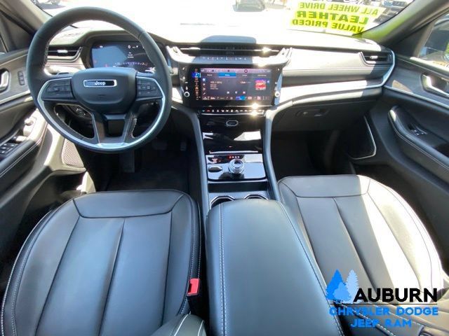 Used 2026 Jeep Grand Cherokee Limited AWD/4WD image 27