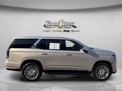 Used 2021 Cadillac Escalade Premium Luxury AWD/4WD image 9