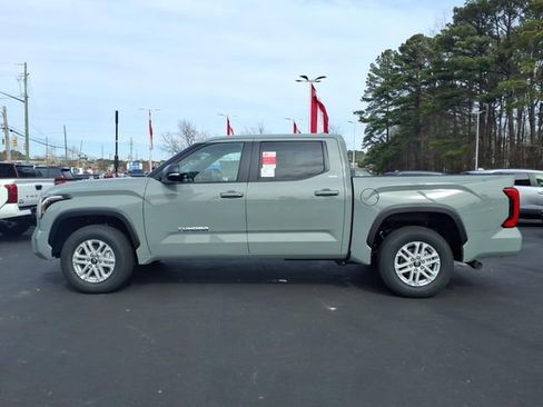 New 2026 Toyota Tundra SR5 w/ SR5 Premium Package image 3