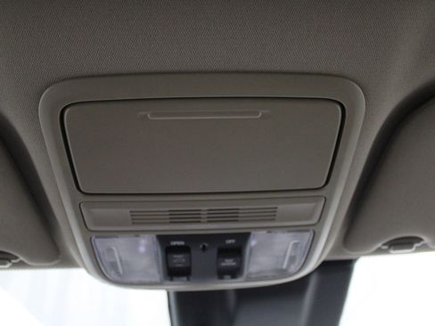Used 2018 Honda Odyssey EX-L image 36