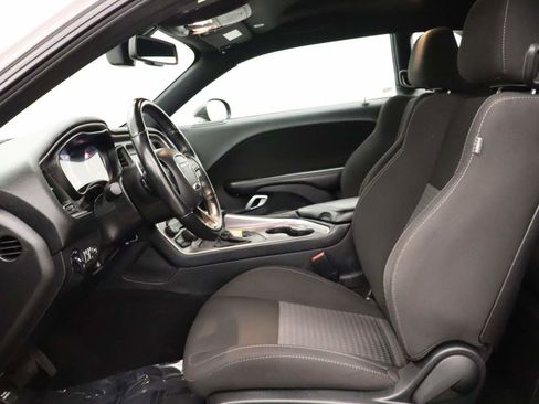 Used 2022 Dodge Challenger GT image 13