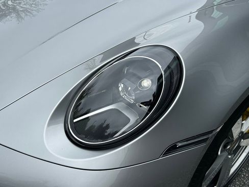 Certified 2020 Porsche 911 Carrera 4S AWD/4WD image 16