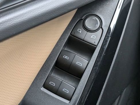 Used 2026 Chevrolet Equinox ACTIV w/ Safety and Technology Package image 21