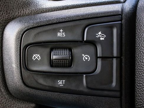 Used 2024 Chevrolet Silverado 1500 Custom image 25