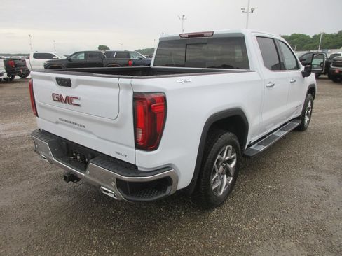 New 2026 GMC Sierra 1500 SLT w/ SLT Premium Plus Package AWD/4WD image 5