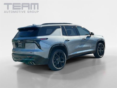 Used 2024 Chevrolet Traverse RS w/ LPO, Floor Liner Package image 7