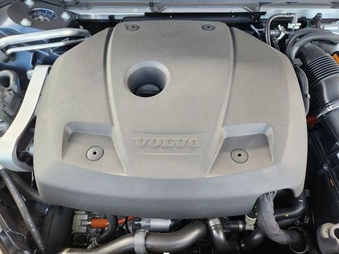 New 2026 Volvo XC60 T8 Ultra w/ Protection Package Premier image 19