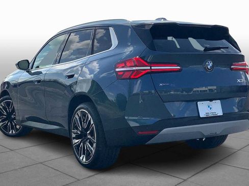 Used 2025 BMW X3 xDrive30i w/ Premium Package image 12