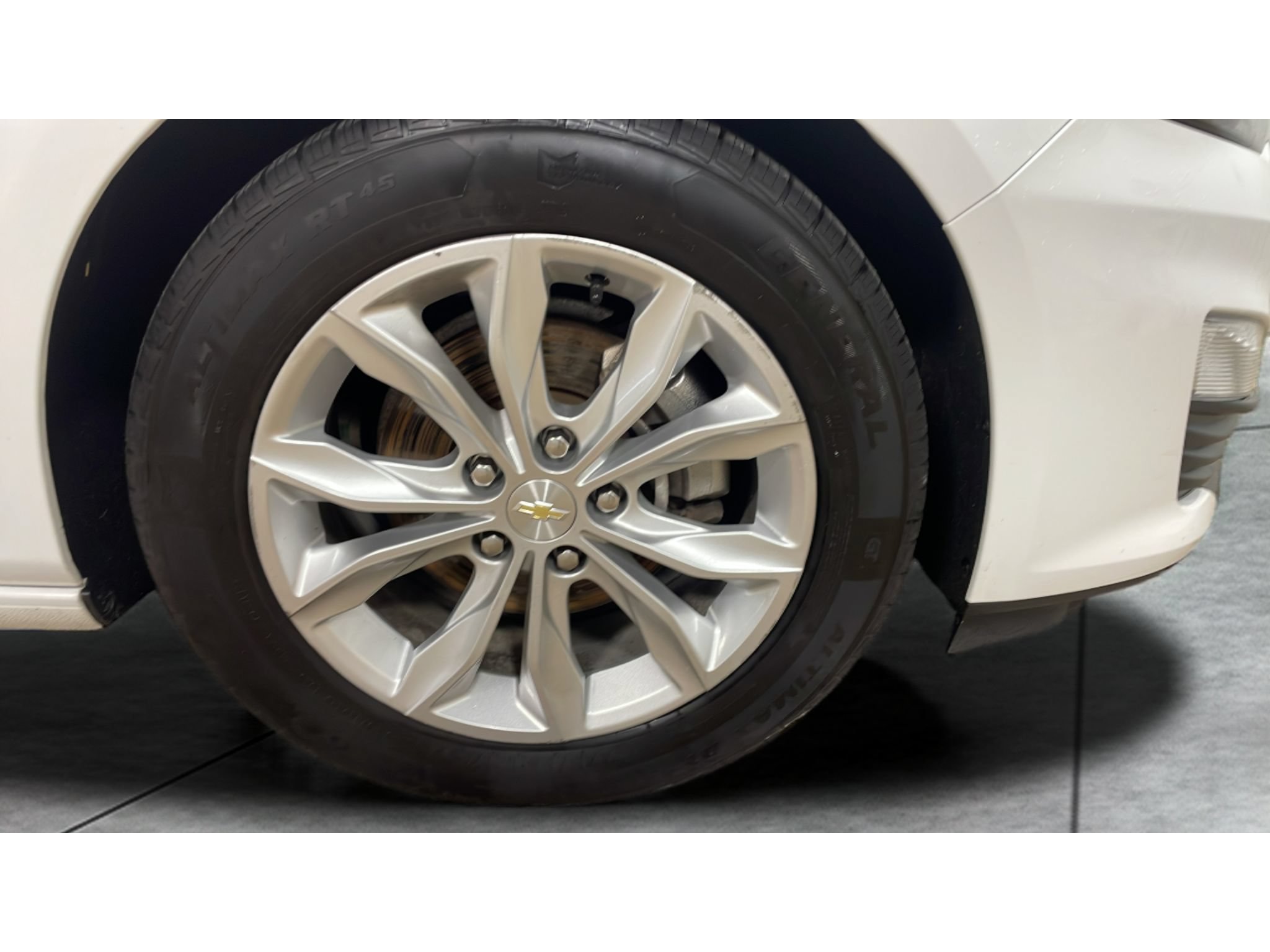 Used 2021 Chevrolet Malibu LT FWD image 19