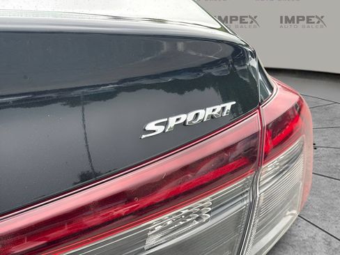 Used 2025 Honda Civic Sport image 22