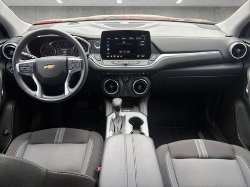 Certified 2024 Chevrolet Blazer LT w/ Convenience Package FWD image 20