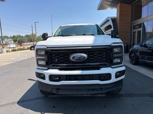 Used 2024 Ford F250 XLT w/ XLT Premium Package AWD/4WD image 2