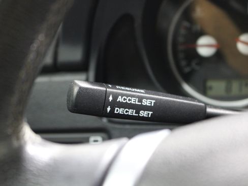 Used 2005 Chrysler Crossfire SRT-6 RWD image 9