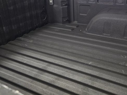 Used 2020 Chevrolet Silverado 1500 RST AWD/4WD image 6