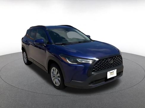 Used 2023 Toyota Corolla Cross LE FWD image 3
