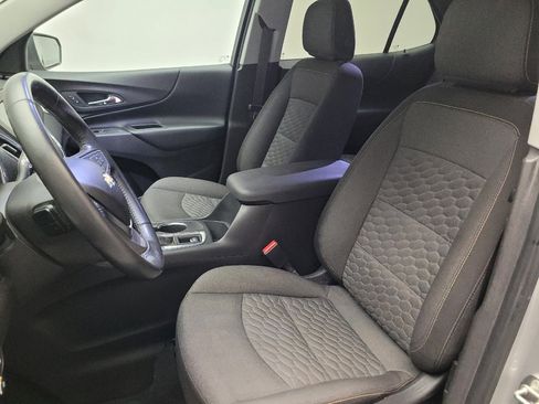 Used 2020 Chevrolet Equinox LT FWD image 17