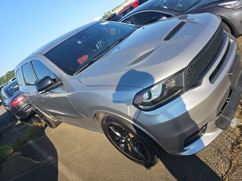 Used 2018 Dodge Durango R/T w/ Technology Group AWD/4WD image 3