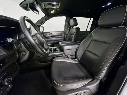 Used 2023 Chevrolet Suburban Premier image 24