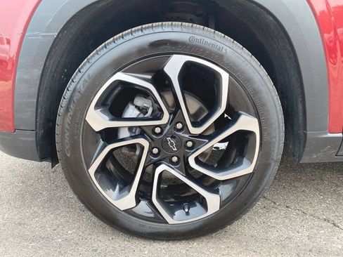 Used 2024 Chevrolet Trax RS FWD image 31