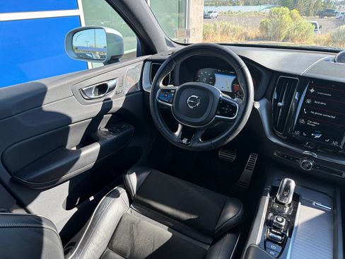 Used 2019 Volvo XC60 T8 R-Design w/ Advanced Package AWD/4WD image 12