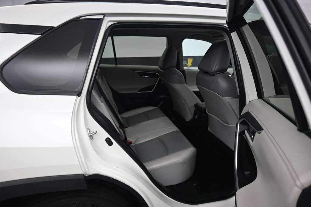 Used 2019 Toyota RAV4 Limited w/ Carpet Mat Package AWD/4WD image 37