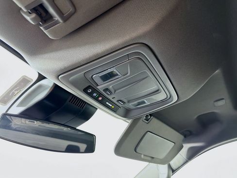 Used 2024 GMC Sierra 1500 Elevation image 34