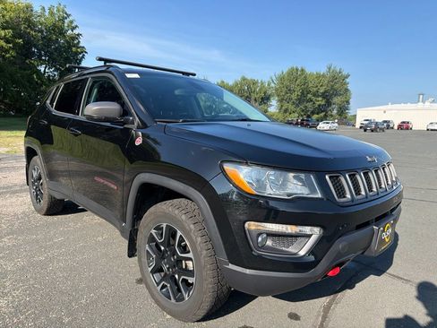 Used 2020 Jeep Compass Trailhawk AWD/4WD image 1