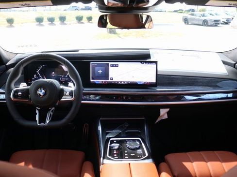 New 2025 BMW 760i xDrive image 11