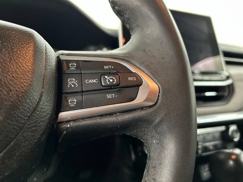 Used 2023 Jeep Compass Limited AWD/4WD image 10