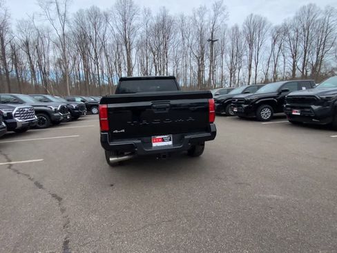 Certified 2025 Toyota Tacoma SR5 image 10