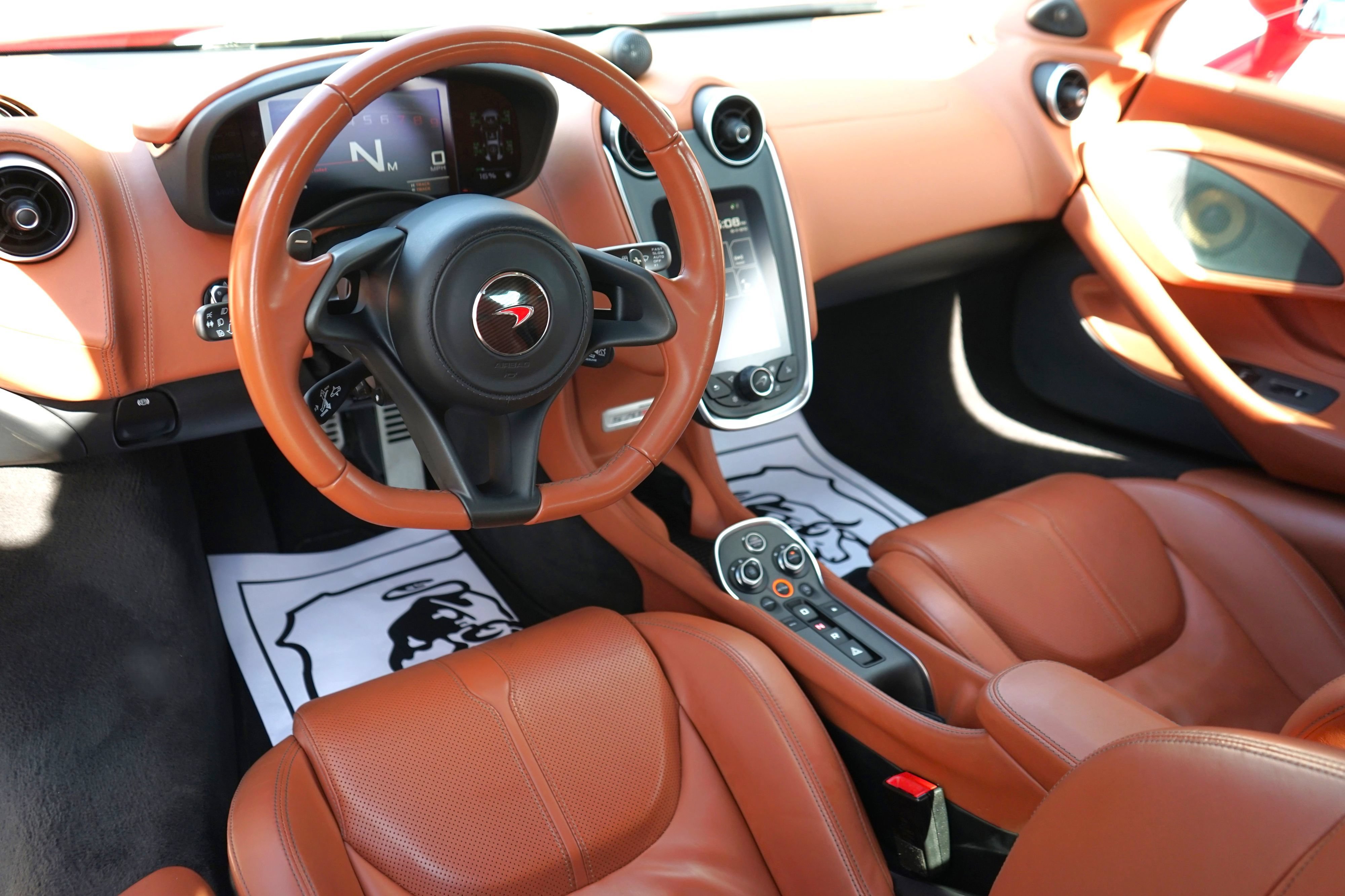 Used 2016 McLaren 570S Coupe RWD image 22