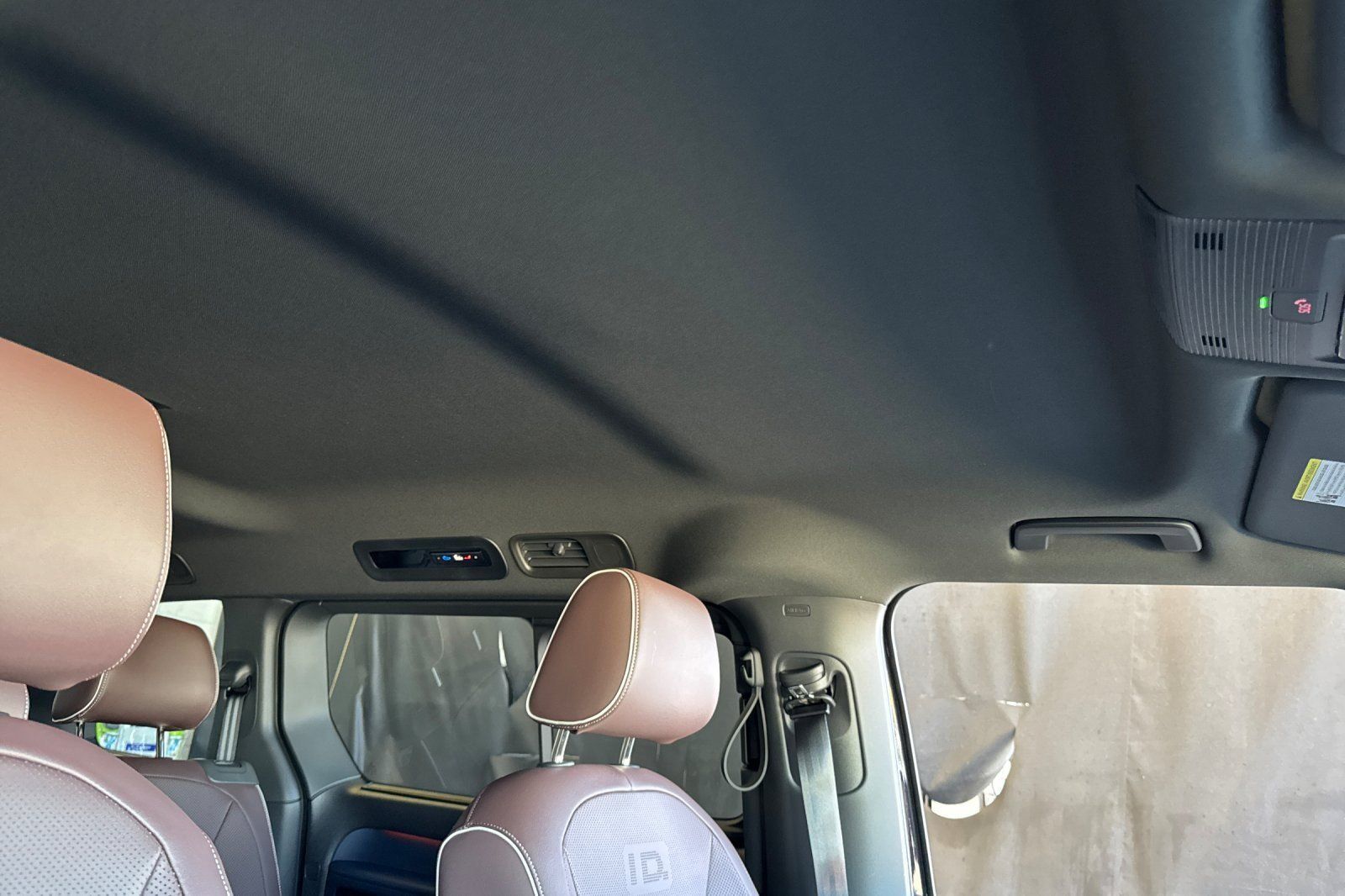 New 2025 Volkswagen ID. Buzz Pro S RWD image 18