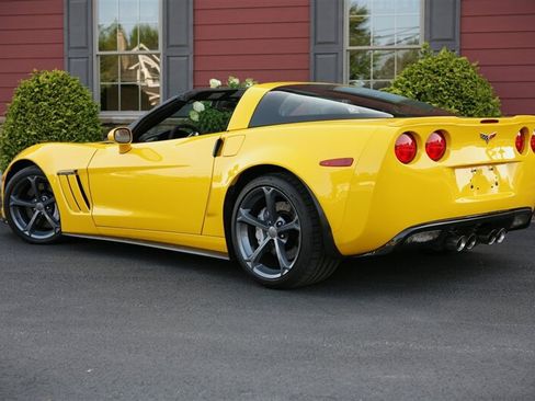 Used 2011 Chevrolet Corvette Grand Sport RWD image 12