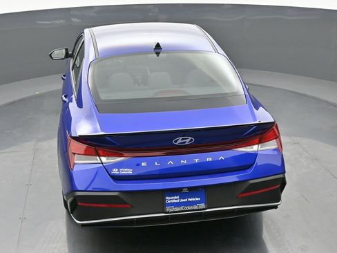 Certified 2025 Hyundai Elantra Sport image 32