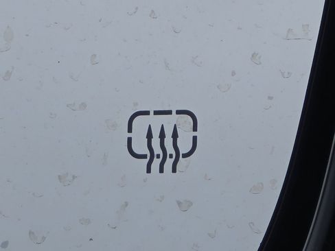 Used 2021 Jeep Grand Cherokee L Limited image 10