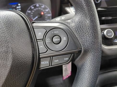 Used 2024 Toyota Corolla LE image 29