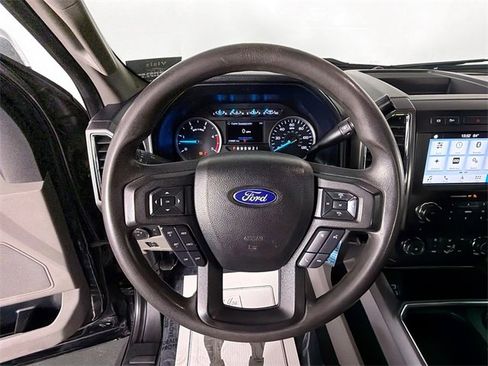 Used 2017 Ford F250 XLT w/ XLT Premium Package image 11